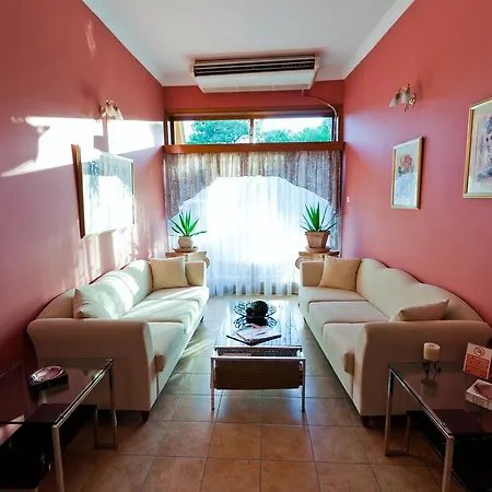 Possidon Hotel 2*